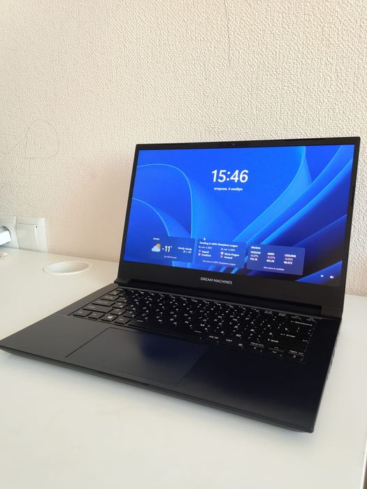 Ноутбук Dream Machines