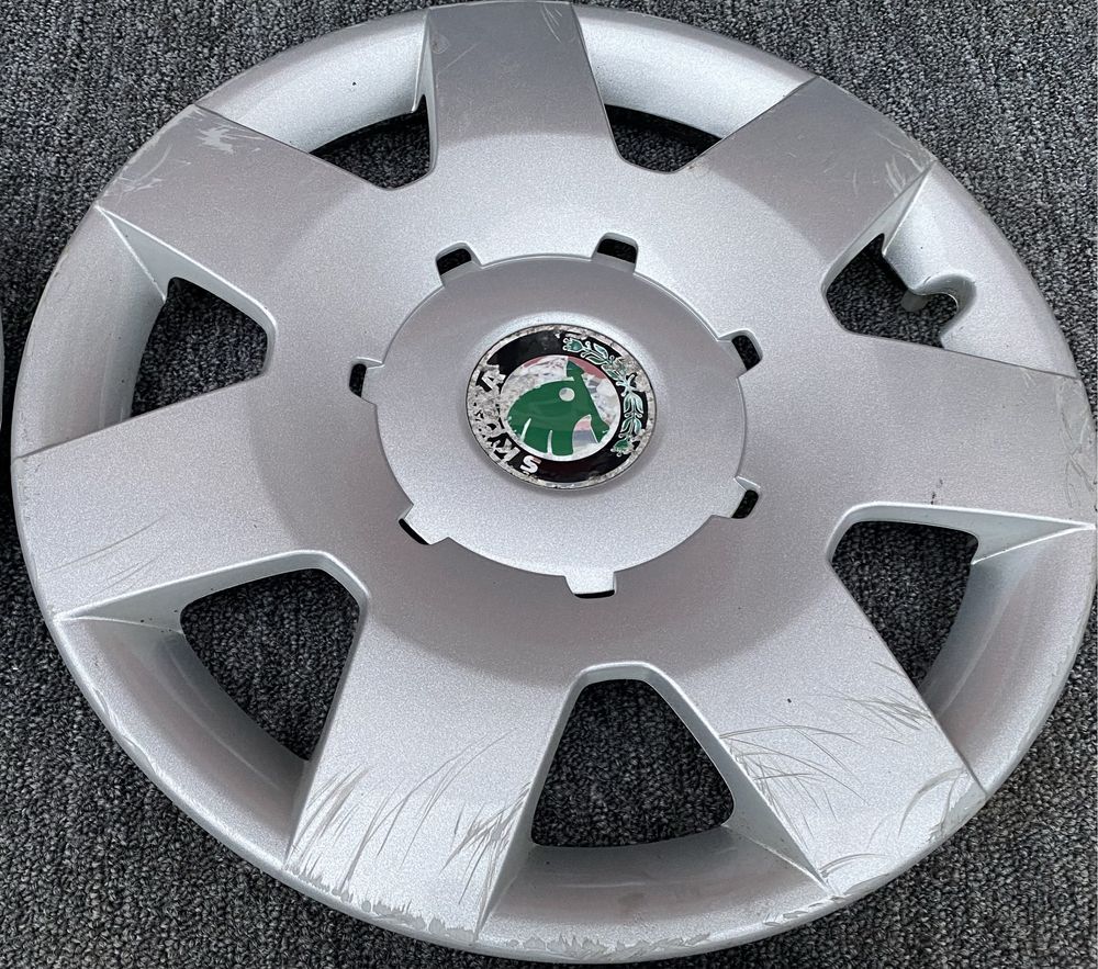 Capace Jante De Tabla 14" - Originale Skoda Fabia