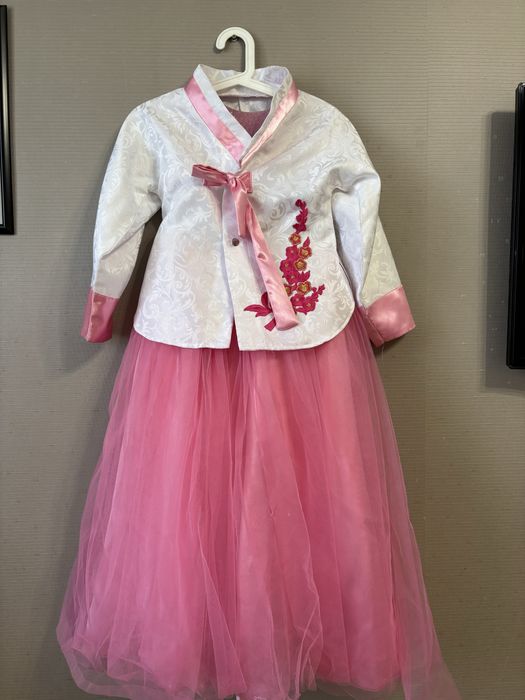 Прокат платьев , платье в корейском стиле для девочки возраст 7-9 лет.