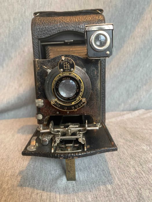 стар сгъваем мехов апарат Kodak