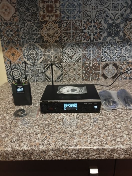 Shure PSM300-sistem monitorizare căști stereo cu bodypack P3RA