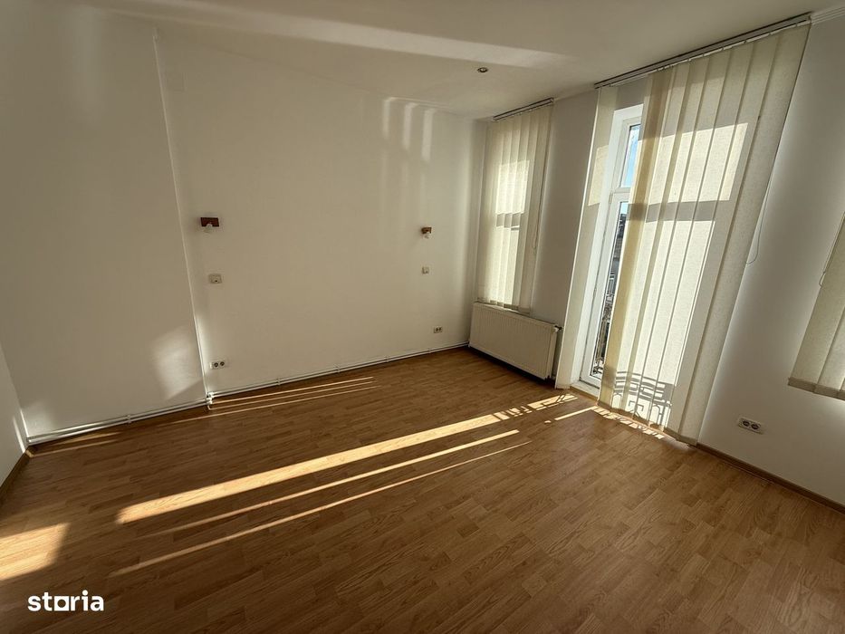 Apartament 6 camere zona Central