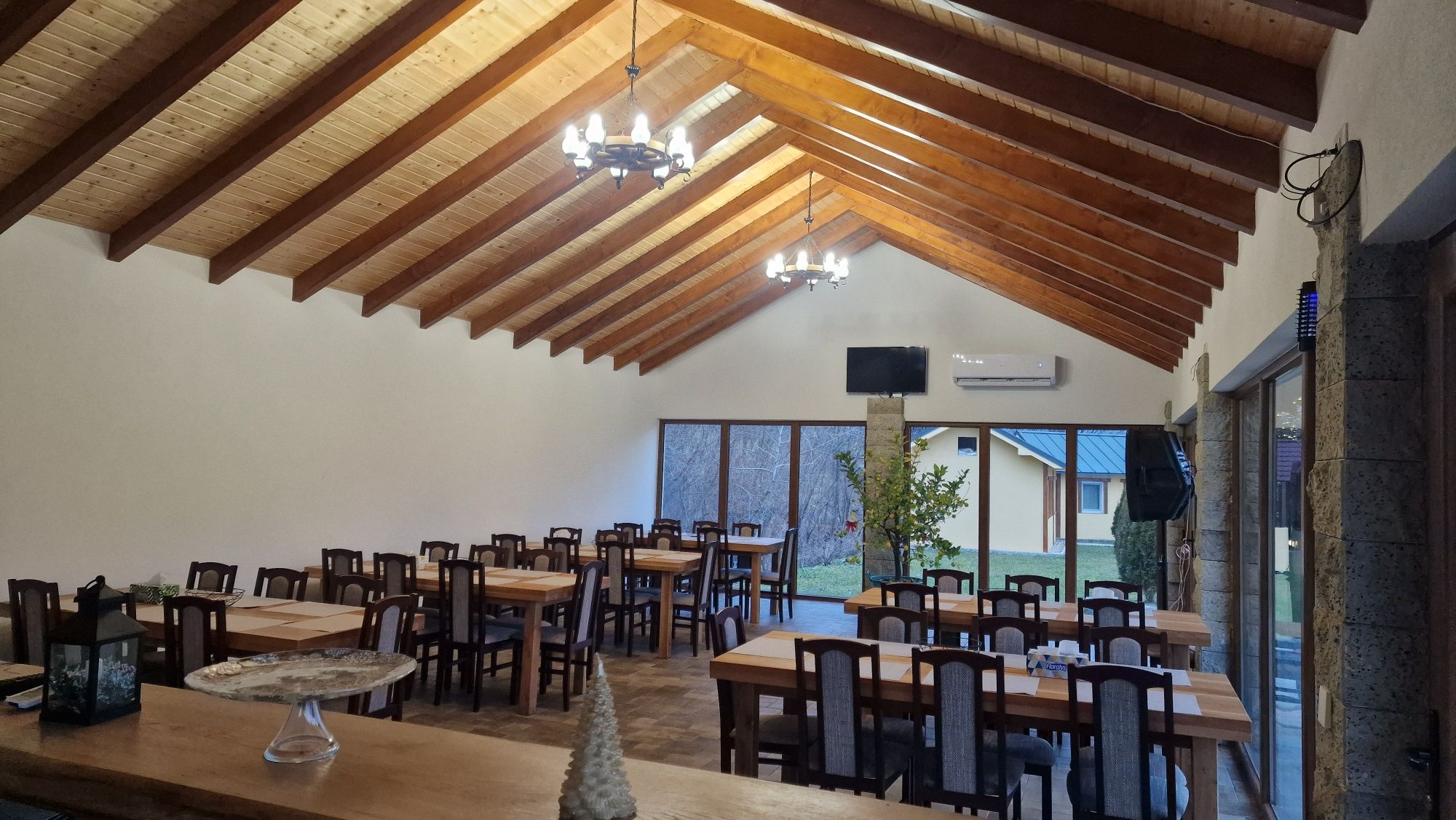 Cabana de închiriat cu CIUBĂR