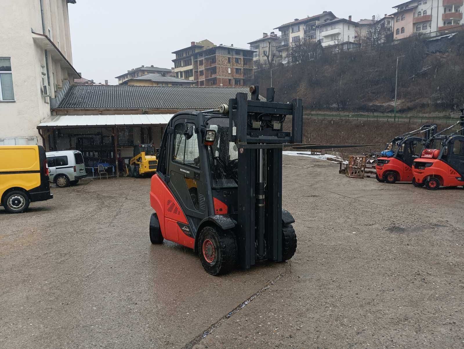 Мотокар LINDE H35 триплекс