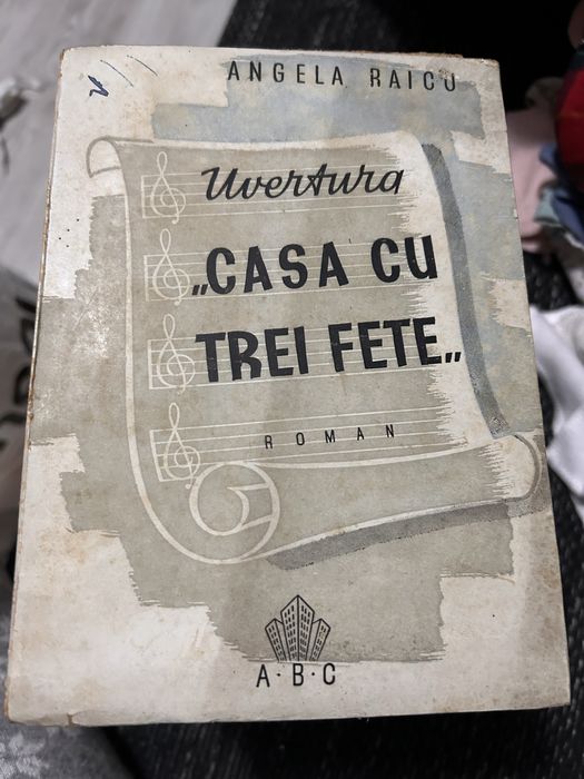 Carti vechi de vanzare