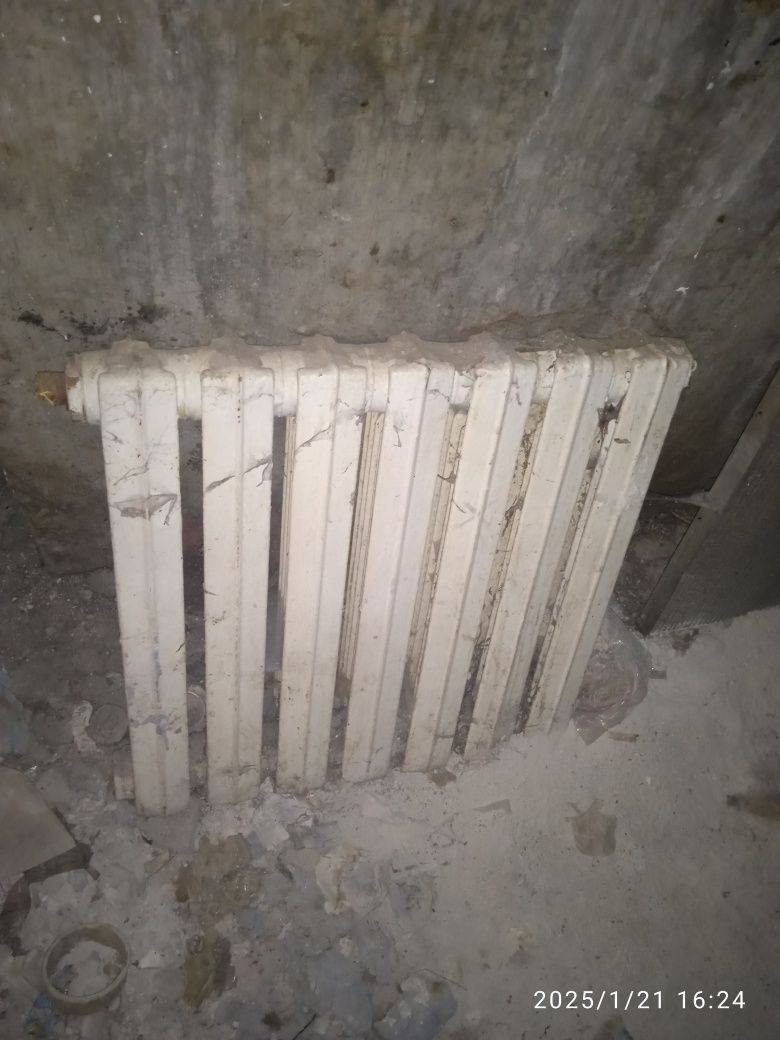 Продам чугун батареи 7 штук