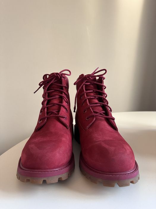 Vând bocanci Timberland
