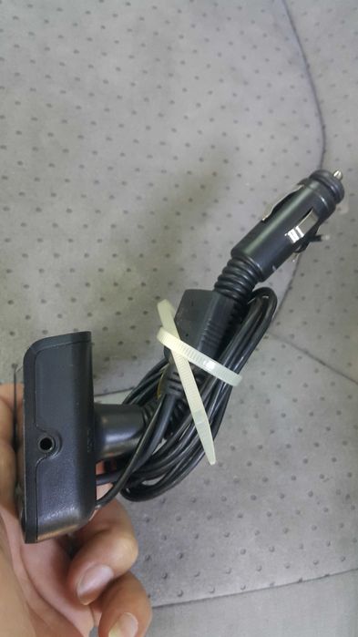 Преносим Easy DAB FM радиоприемник - трансмитер