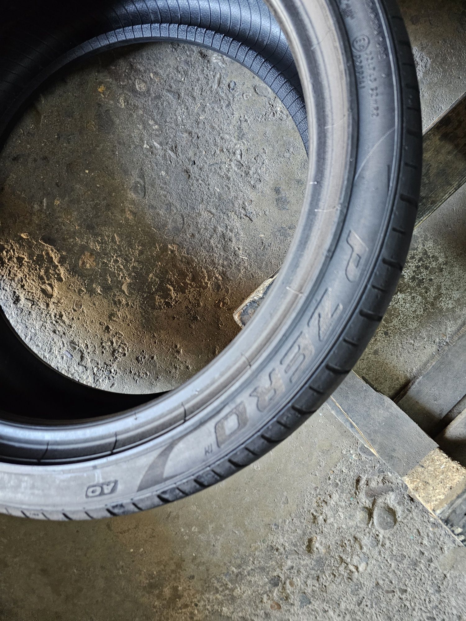 2 anvelope vara 225 40 18 Pirelli