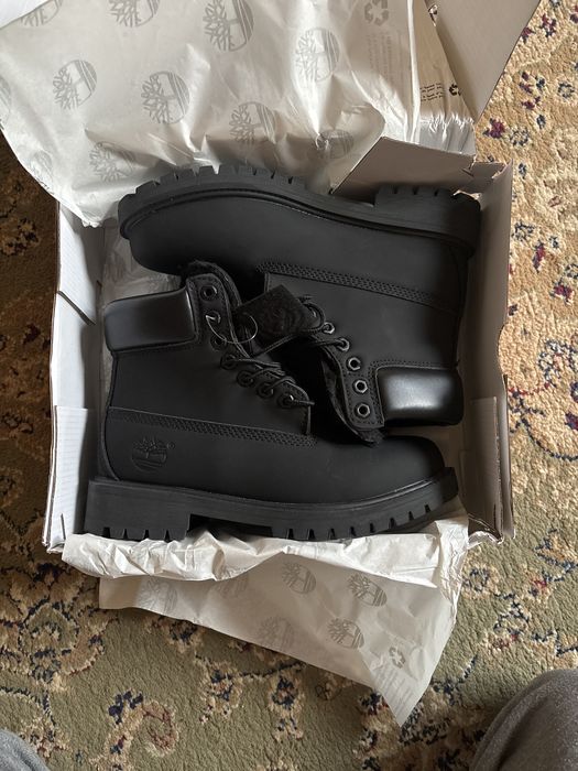 Продается зимний обувь 41 размер