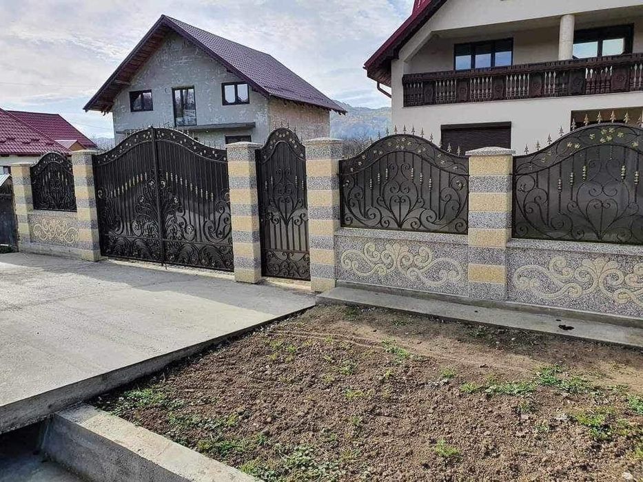 Porți și garduri din fier forjat