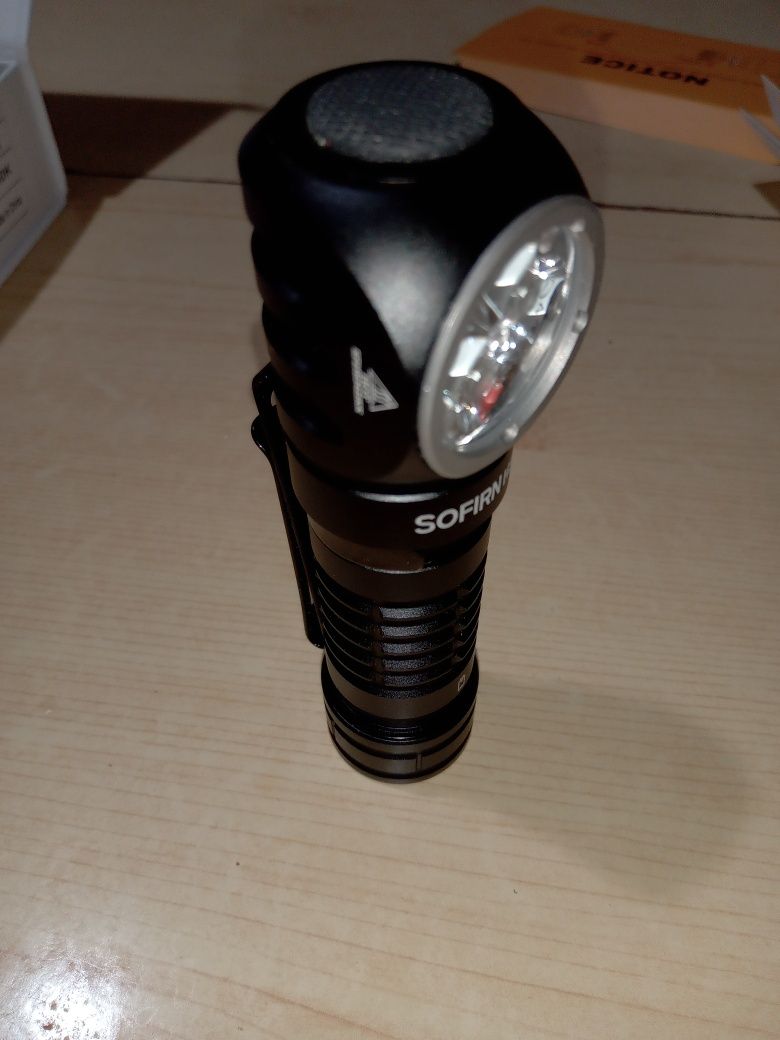 SOFIRN HS41 4000lm 21700   челник   мощен фенер  с магнитна капачка