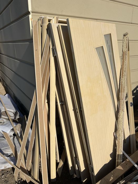 Продам межкомнатные двери