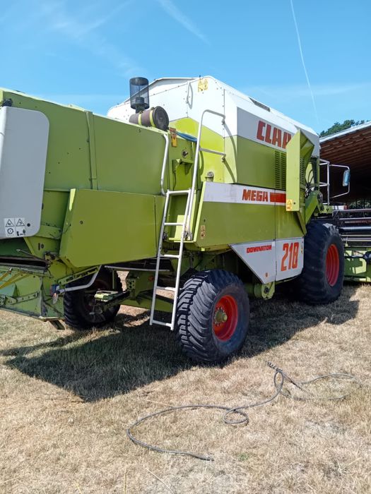Combină Claas Mega 218 Dominator