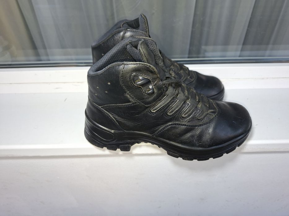 Vând bocanci Haix nr 41 cu Gore-tex