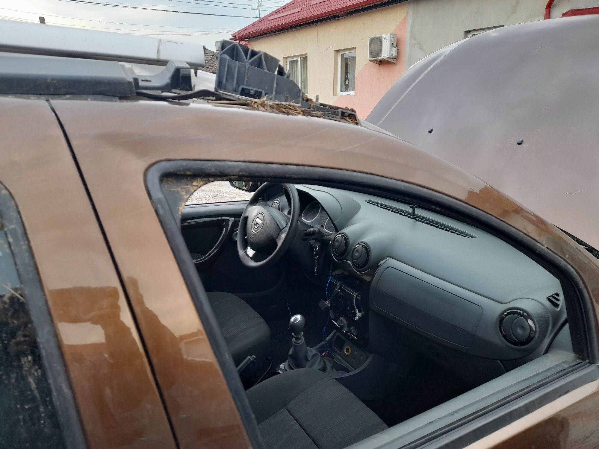 Usa dreapta față spate,usa stanga față  Dacia Duster an 2010-2017