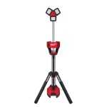 Milwaukee Turn LED NOU cu acumulator sau 230v