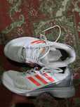 Adidas 40……….