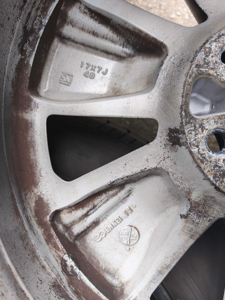 17" оригинални алуминиеви джанти за Subaru Legacy.