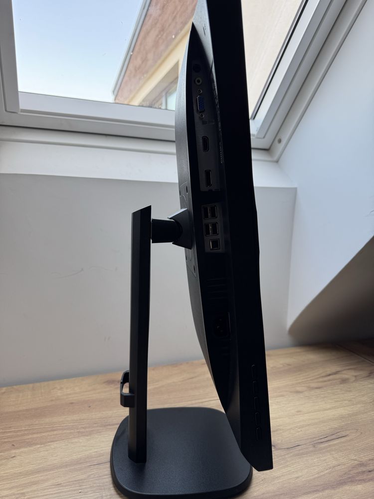 Монитор Philips 21.5 инча