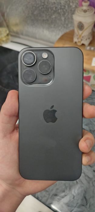 Продам айфон 15 про макс 256гб