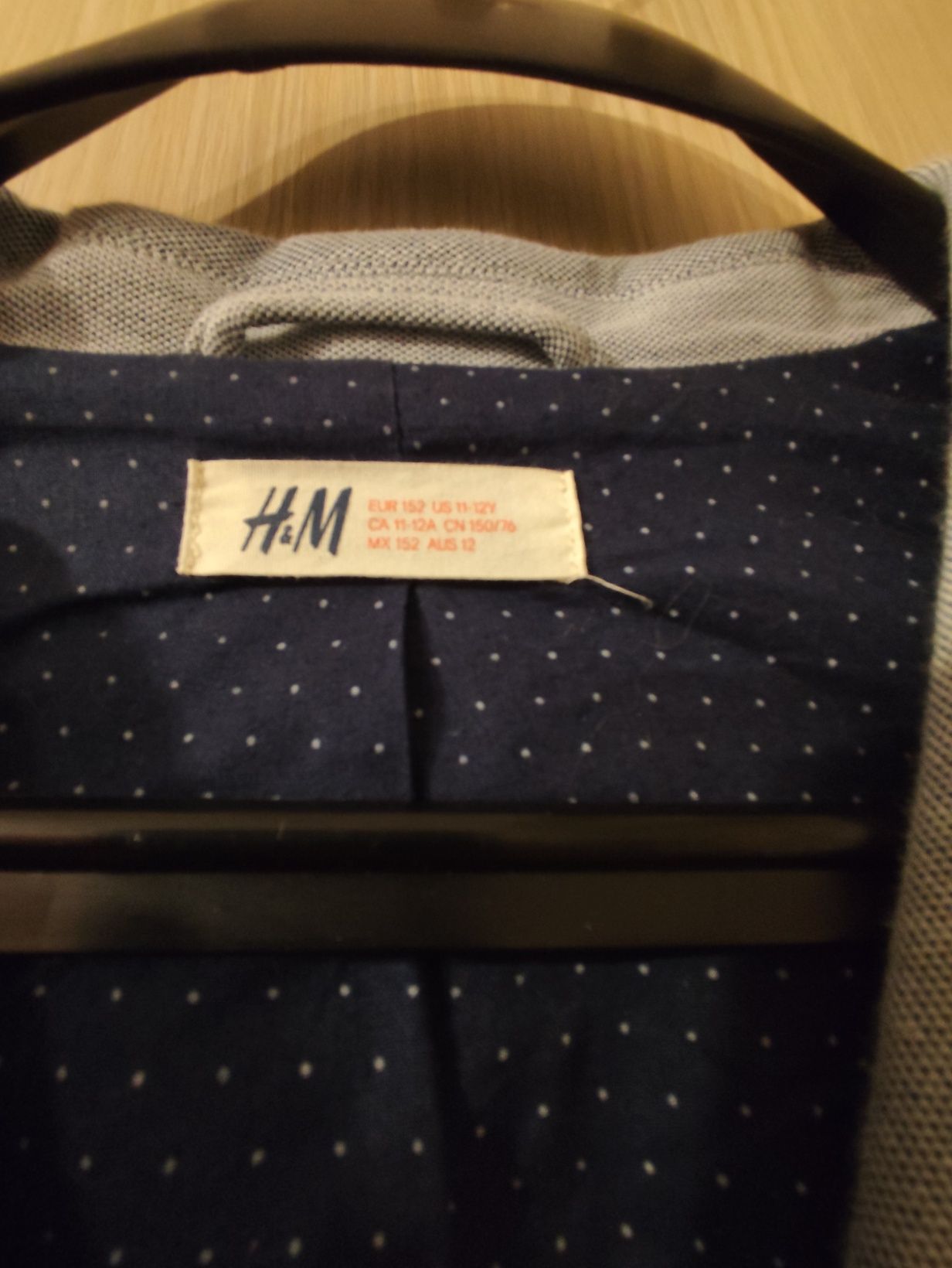 Сако за момчета на H&M