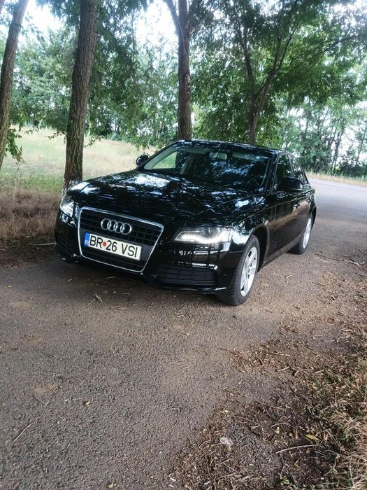 Vând audi A4 B8.