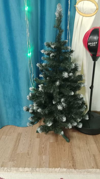 Продам ёлку в идеале