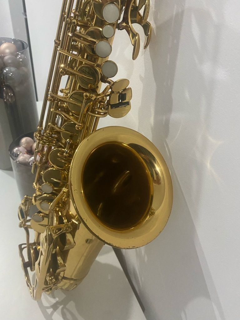 Vând saxofon alto Yamaha yas280