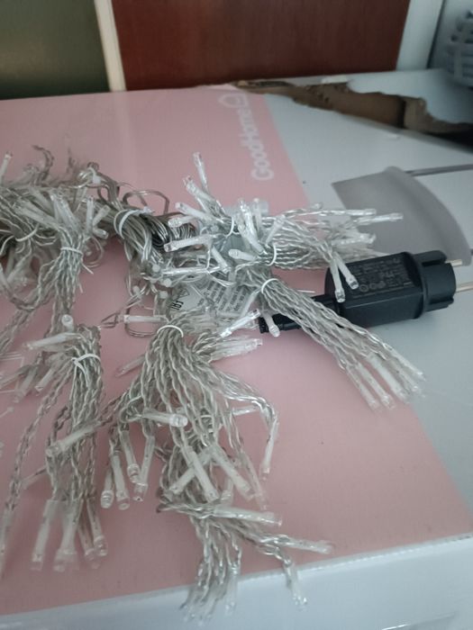 Lumini de iarna culoare alba  tip plasa