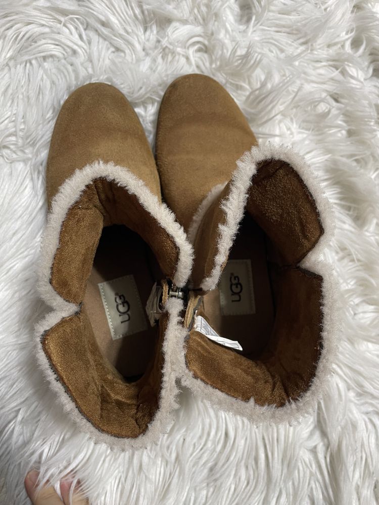 Ghete Ugg 35 ingrijite