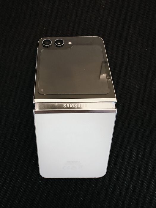 Pachet/Combo Samsung Flip 5 + Galaxy Watch 4