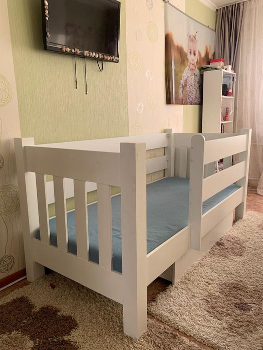 Продам детскую кровать Турция