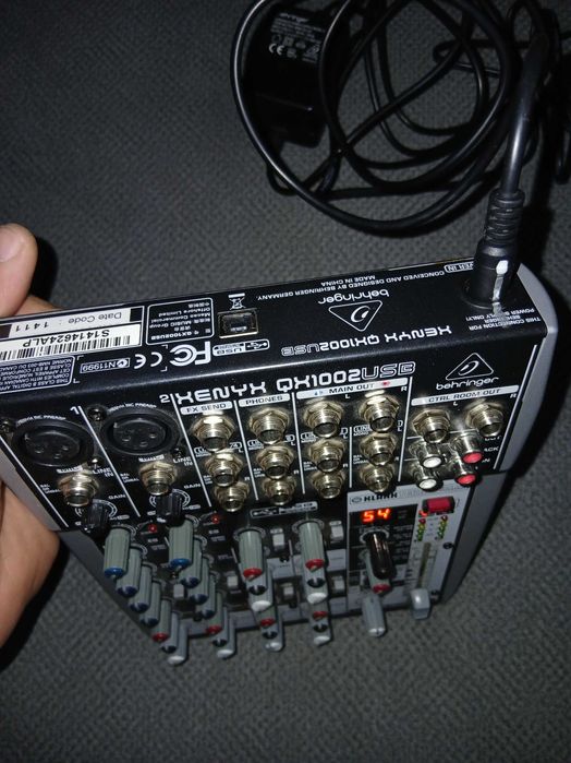 Аудио миксер  микс пулт Behringer xenyx 1002 fx usb
