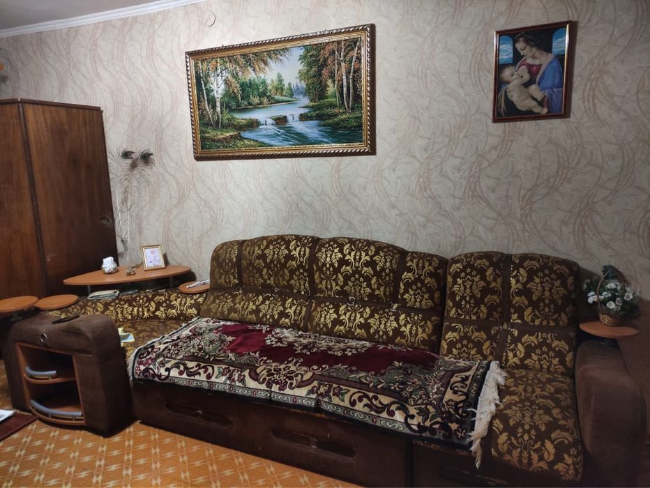 Отдам даром диван