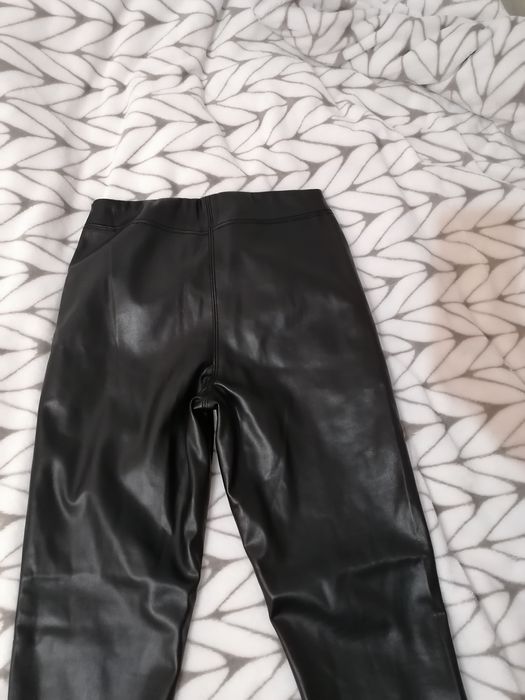 Pantaloni piele, marimea 36