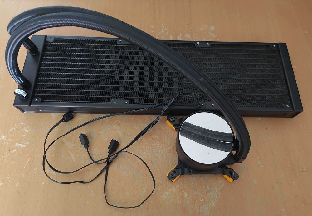Cooler Procesor AIO 360mm fara ventilatoare