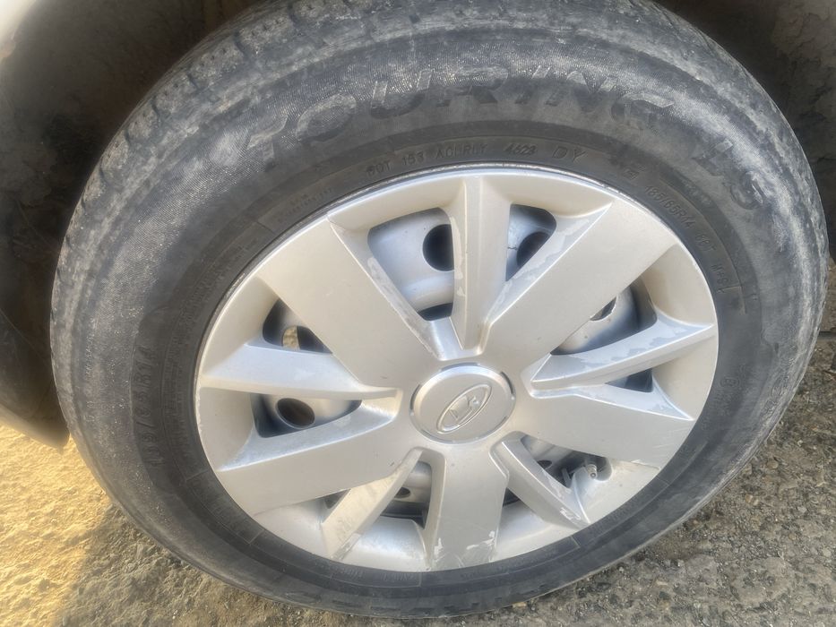 Продам шину.     .