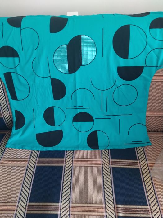 Блузка с изображением шаров