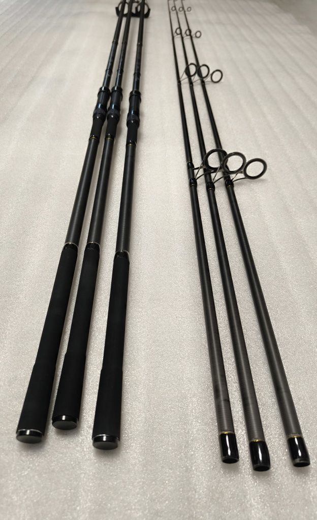 SET 3 Lansete EastShark EBISU CARP 3.90 m 3.75LBS + 3 Mulinete 10000