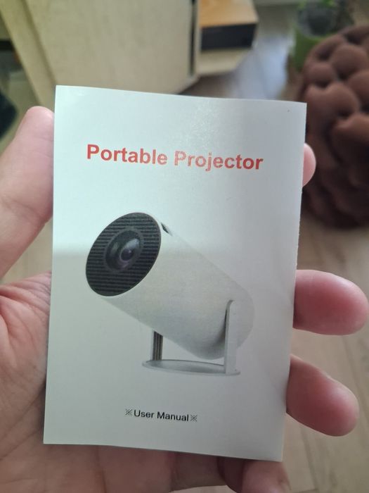 Продам проэктор hy300 новый