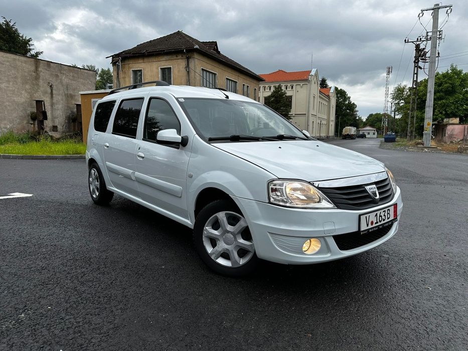 2011 Dacia Logan MCV 7 Locuri - BlackLine - 1.6 8v 87cp E5 - Clima!