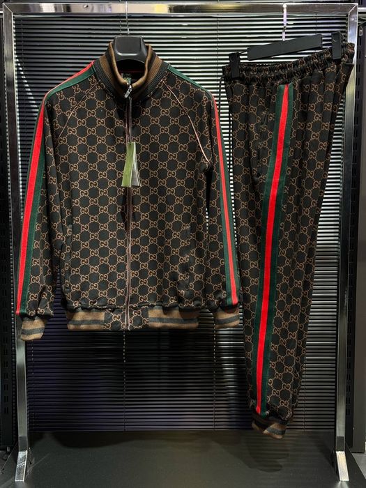 Мъжки екип високо качество