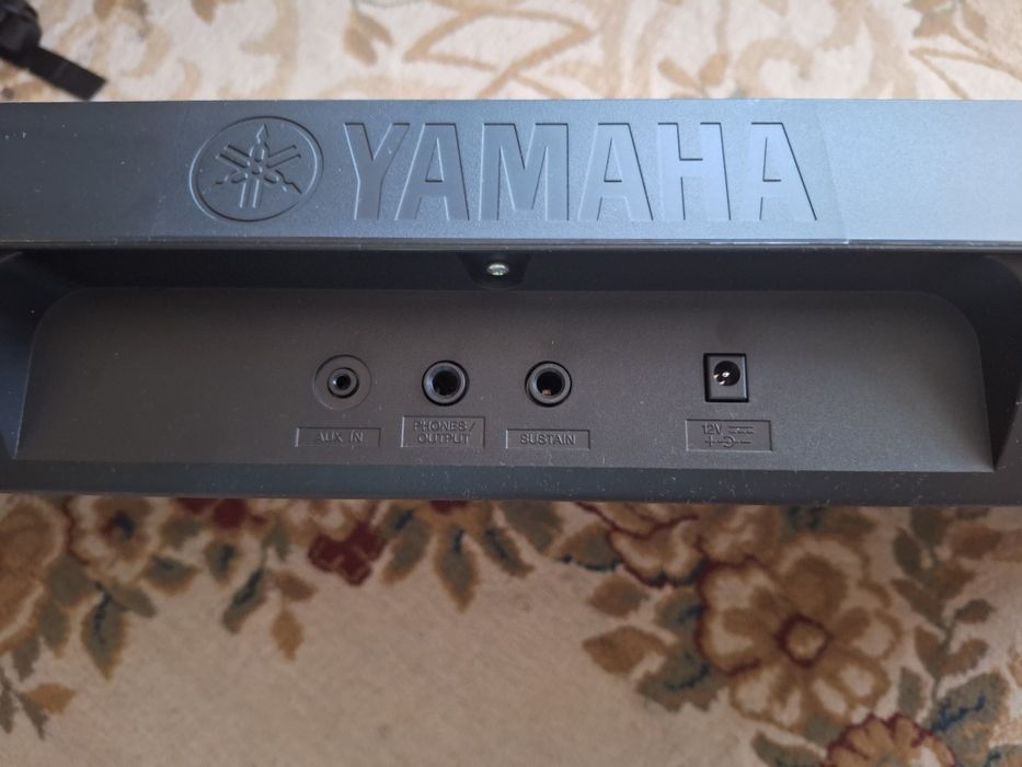 Orga electronica Yamaha YPT255
