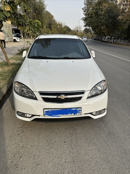 Сотилади жентра холати аьло проан газ куйилган 2022 йили