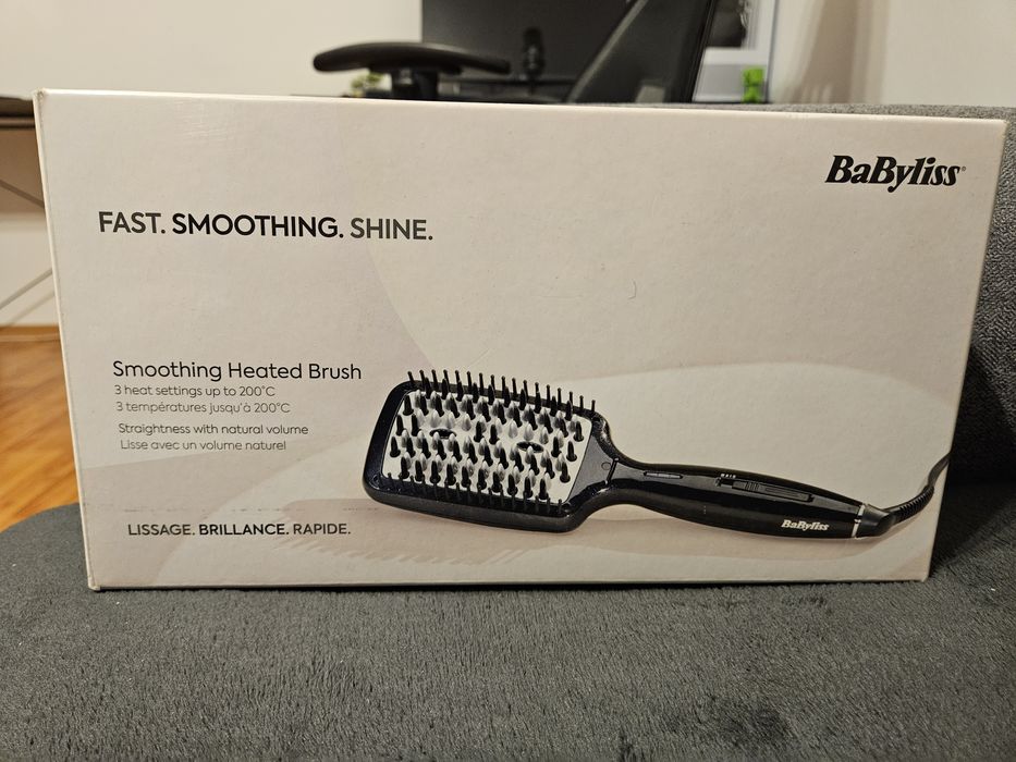 Vând Perie cu încălzire babyliss