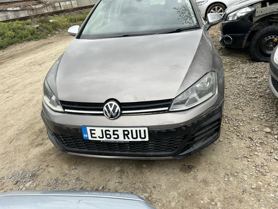 Haion cu lunetă Volkswagen Golf 7 break