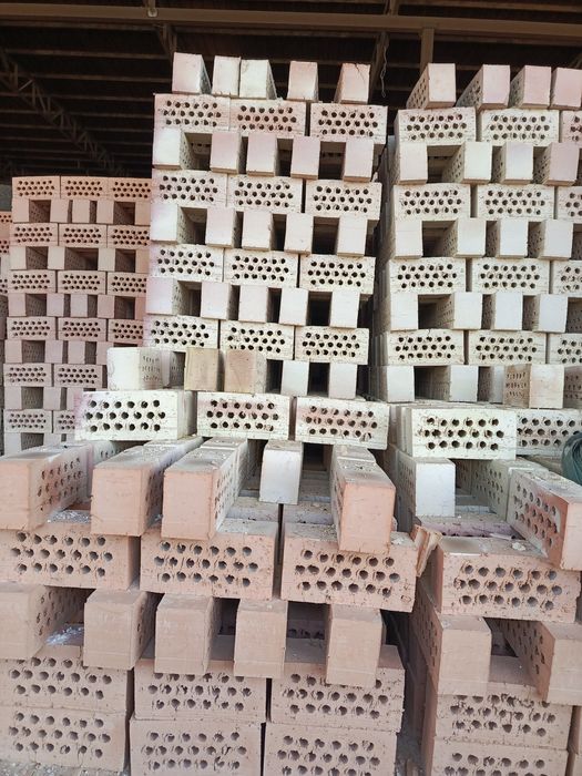 Pishkan gʻisht qum klinez hamma mahsulot bor