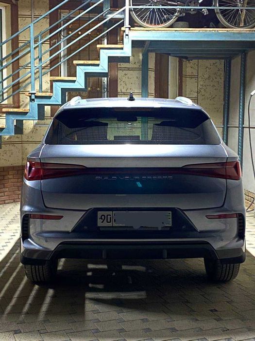 Byd E2 Luxury full