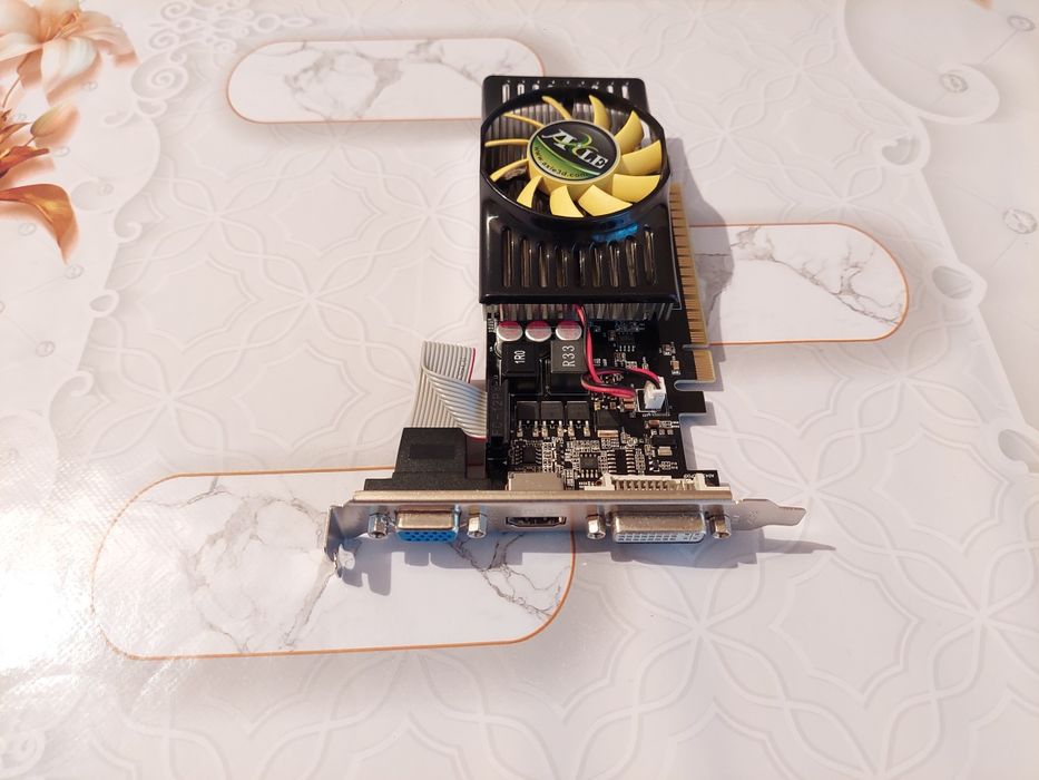 Продам видеокарту AXLE GT630